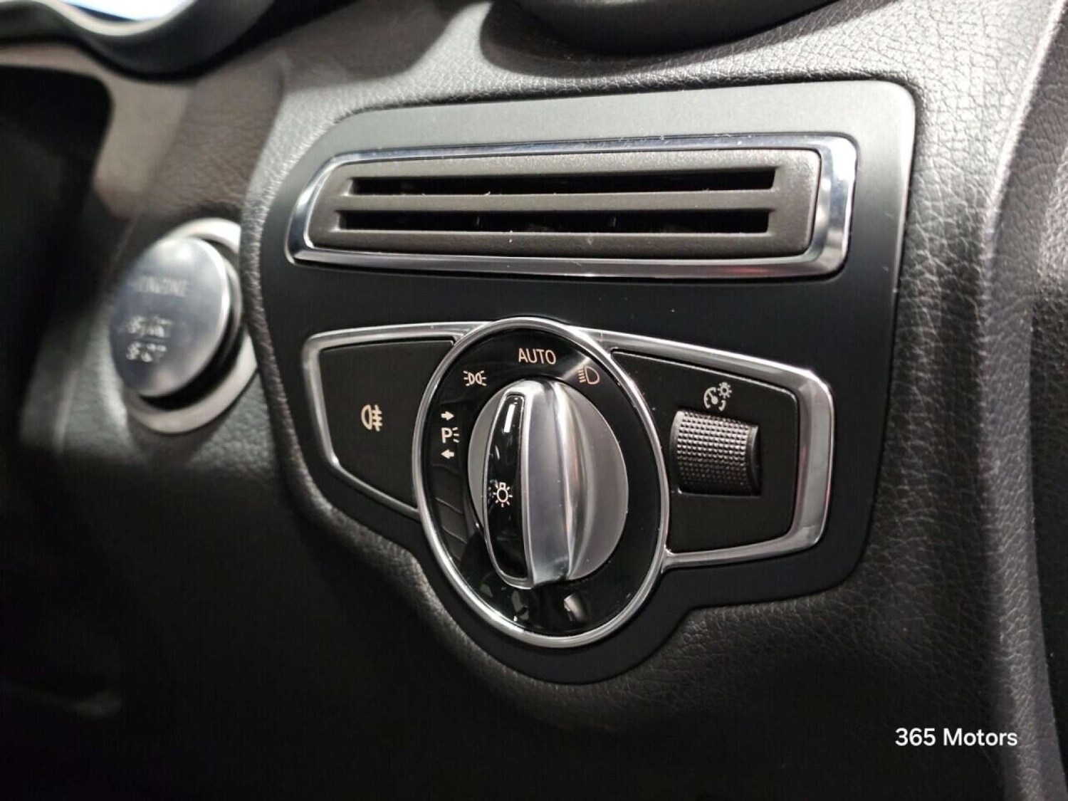 Used Mercedes-Benz C Class 2015 for sale - 78149553: Photo 44