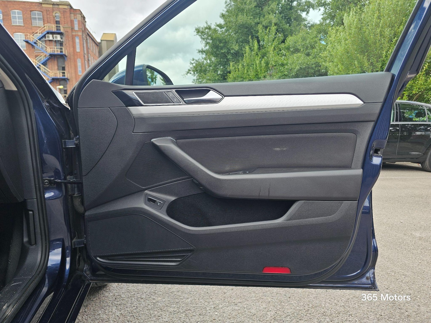 Vehicle 29