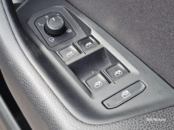 Used Volkswagen Passat 2017 for sale - 75401313: Photo 48