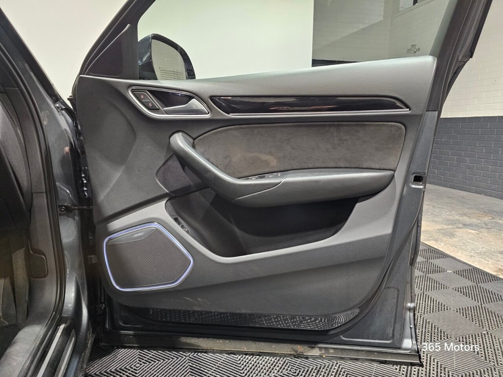 Used Audi Q3 2017 for sale - 76979397: Photo 30