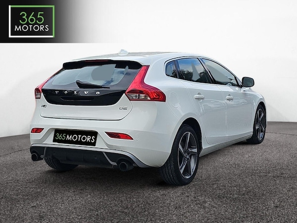 Used Volvo V40 2015 for sale - 76270228: Photo 10