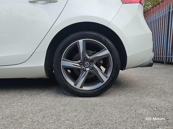 Used Volvo V40 2015 for sale - 76270228: Photo 12