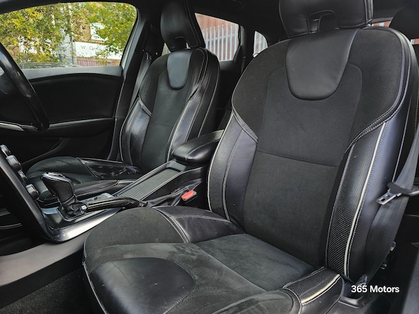 Used Volvo V40 2015 for sale - 76270228: Photo 17