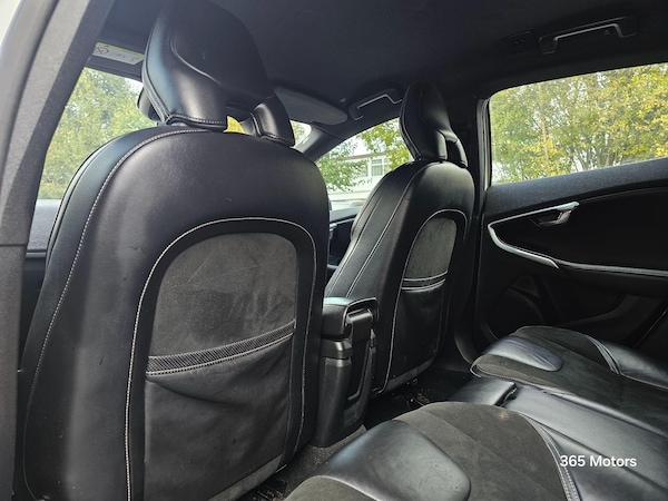 Used Volvo V40 2015 for sale - 76270228: Photo 19