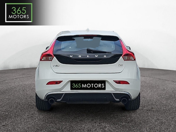 Used Volvo V40 2015 for sale - 76270228: Photo 9