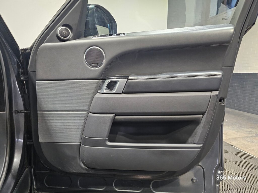 Used Land Rover Range Rover Sport 2018 for sale - 77153431: Photo 41