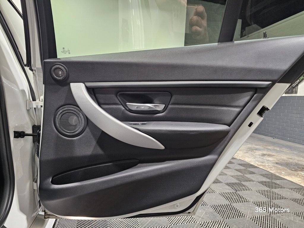 Used BMW 3 Series 2014 for sale - 77110892: Photo 25