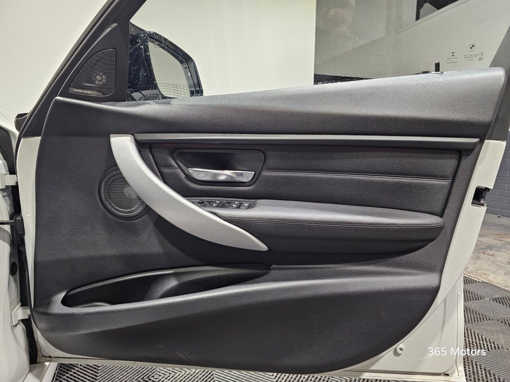 Used BMW 3 Series 2014 for sale - 77110892: Photo 29