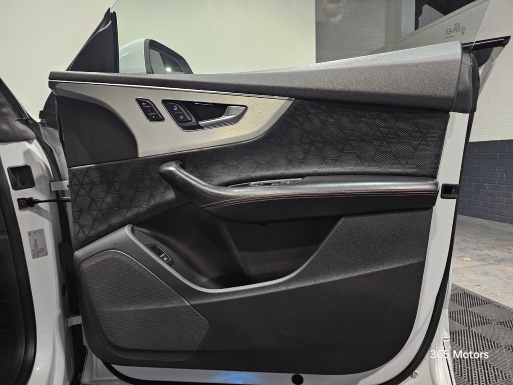 Used Audi Q8 2020 for sale - 76979356: Photo 33