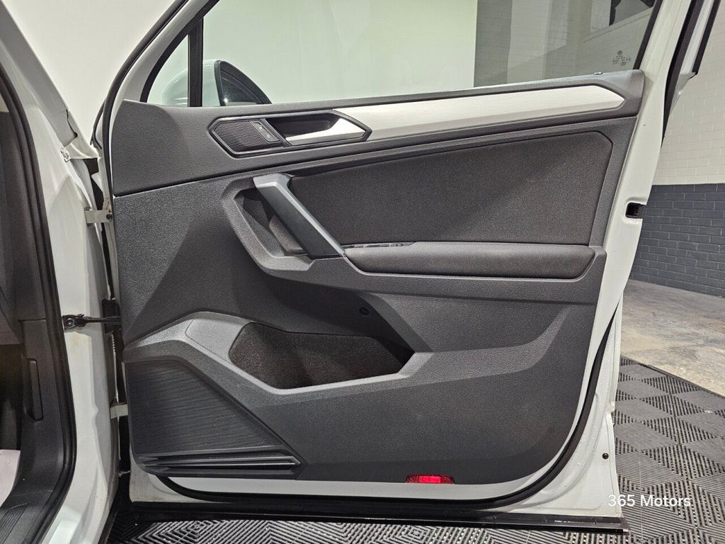 Used Volkswagen Tiguan 2017 for sale - 76979377: Photo 28