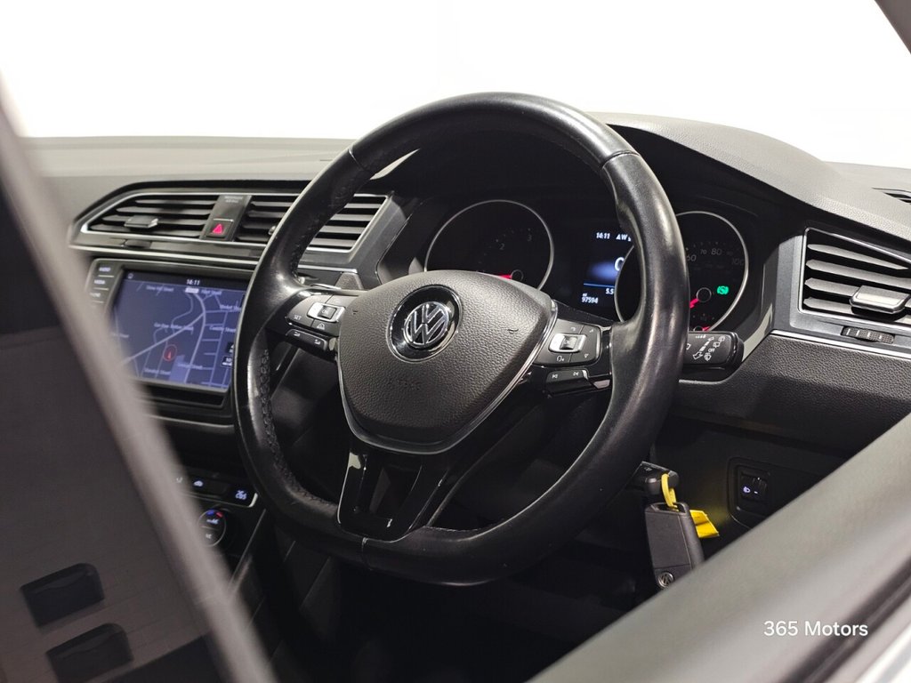 Used Volkswagen Tiguan 2017 for sale - 76979377: Photo 44