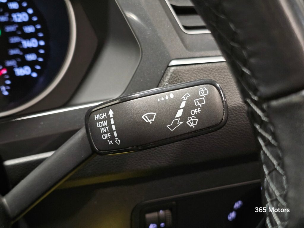 Used Volkswagen Tiguan 2017 for sale - 76979377: Photo 48