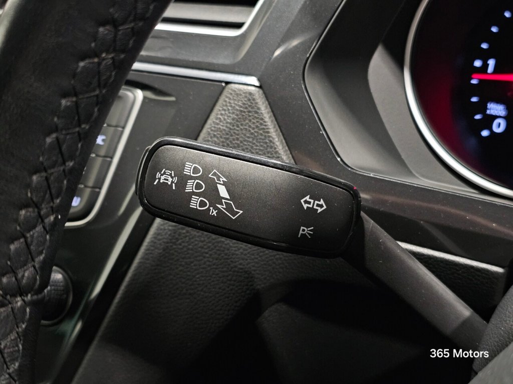 Used Volkswagen Tiguan 2017 for sale - 76979377: Photo 49