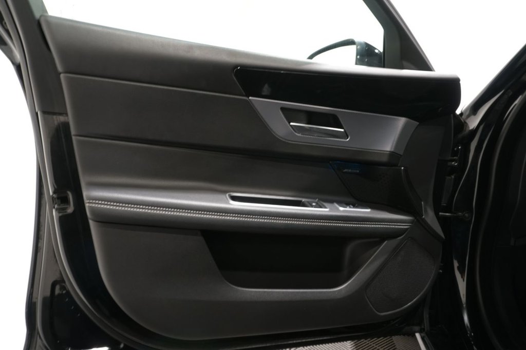 Used Jaguar XF 2017 for sale - 77027289: Photo 31