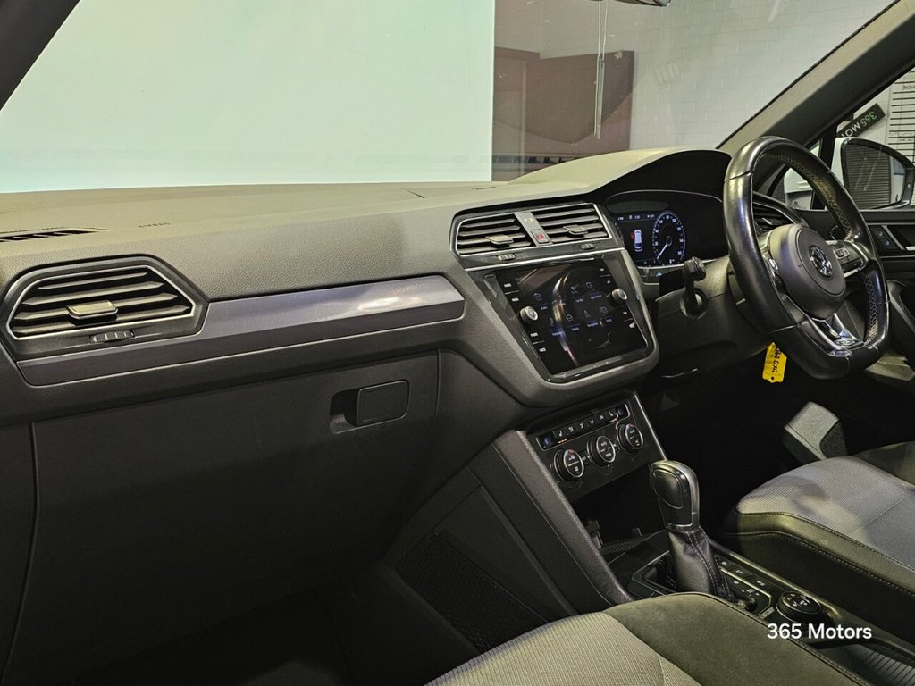 Used Volkswagen Tiguan 2017 for sale - 77089364: Photo 14