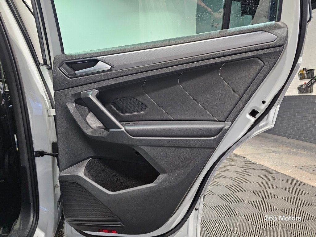 Used Volkswagen Tiguan 2017 for sale - 77089364: Photo 23