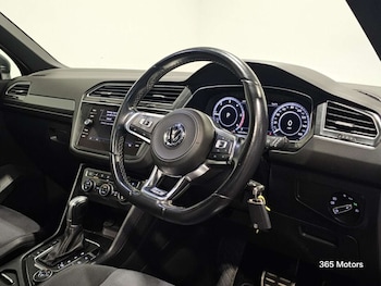 Used Volkswagen Tiguan 2018 for sale - 78228153: Photo