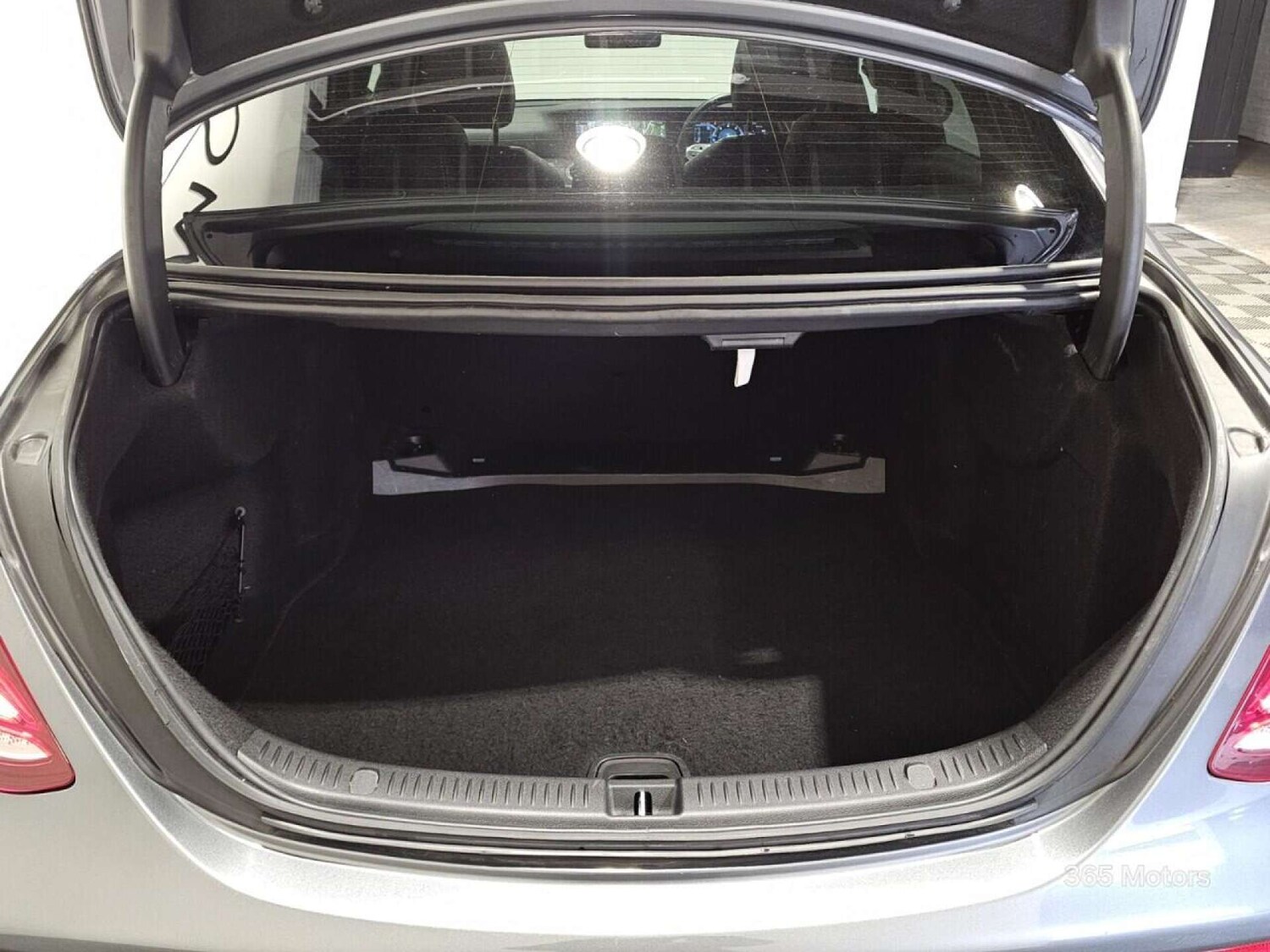 Used Mercedes-Benz E Class 2019 for sale - 78149529: Photo 12