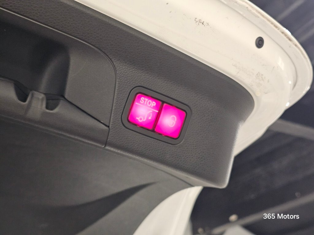 Used Mercedes-Benz GLC 2017 for sale - 76979369: Photo 25