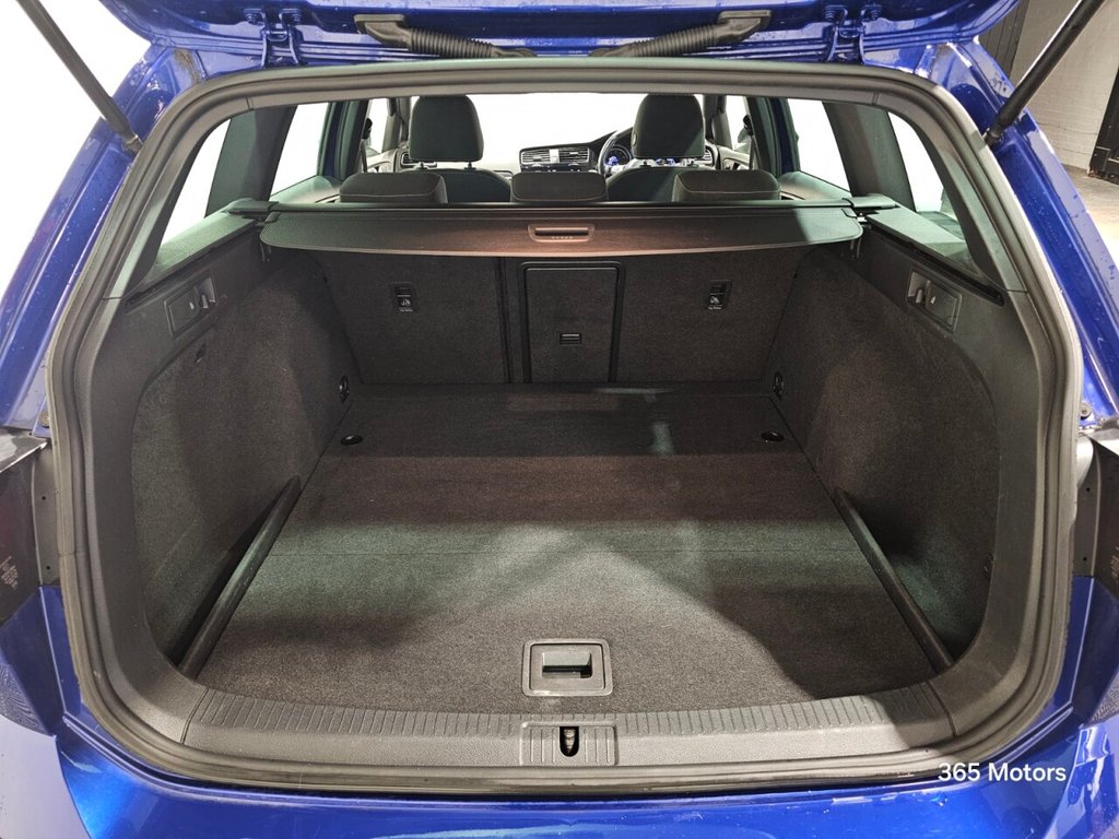 Used Volkswagen Golf 2019 for sale - 76979394: Photo 27