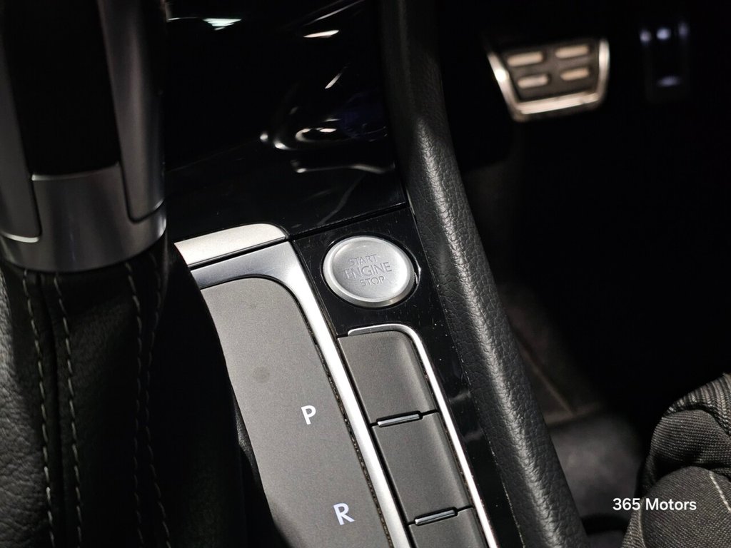 Used Volkswagen Golf 2019 for sale - 76979394: Photo 49