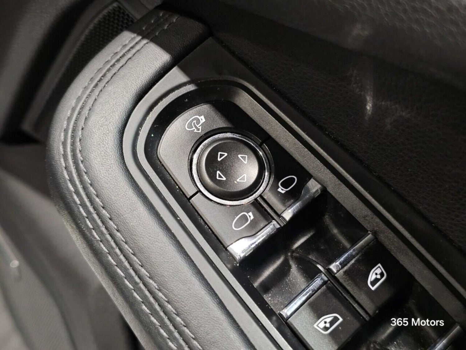 Used Porsche Macan 2015 for sale - 78149522: Photo 46