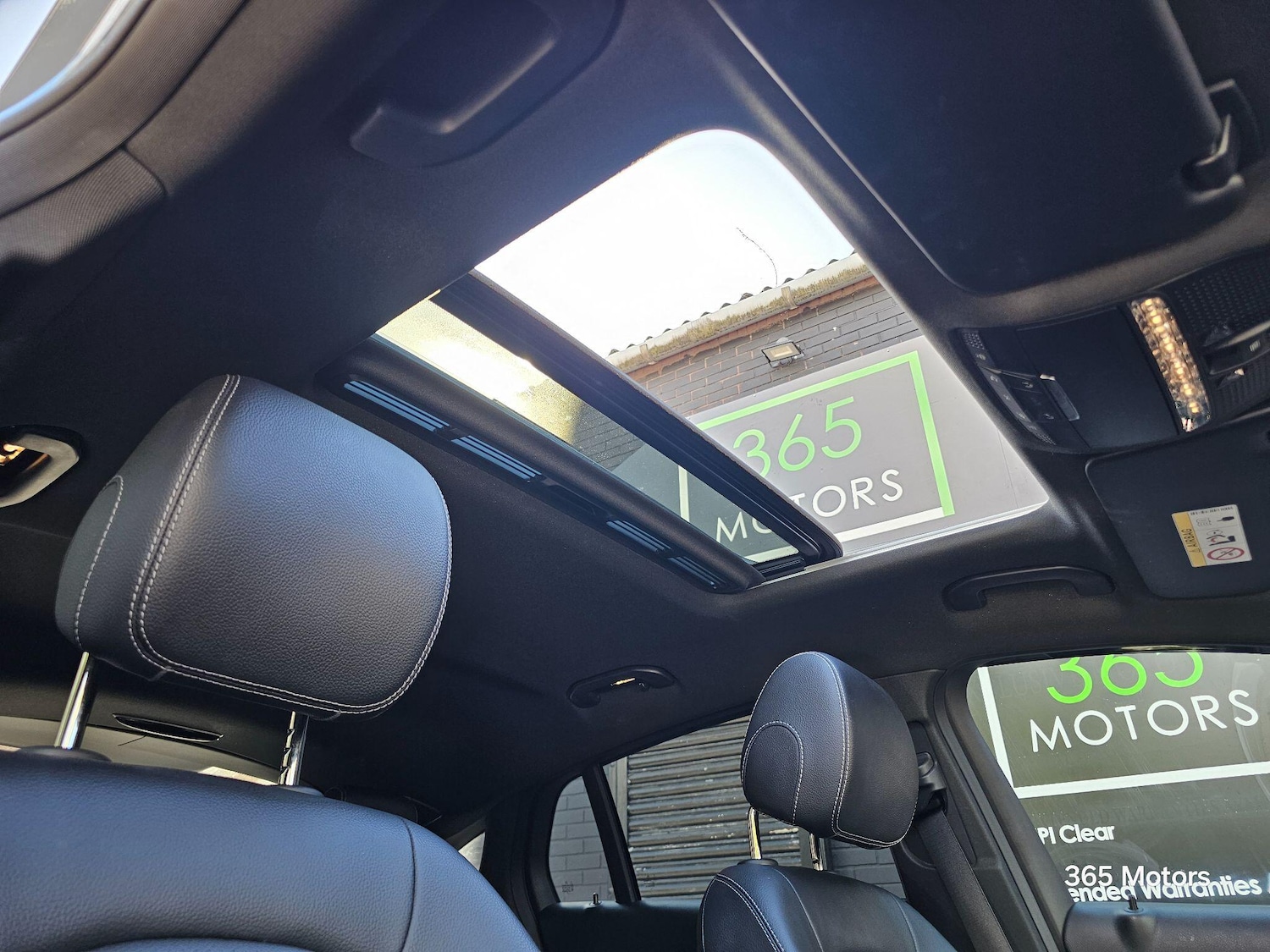 Used Mercedes-Benz GLC 2017 for sale - 76188532: Photo 100