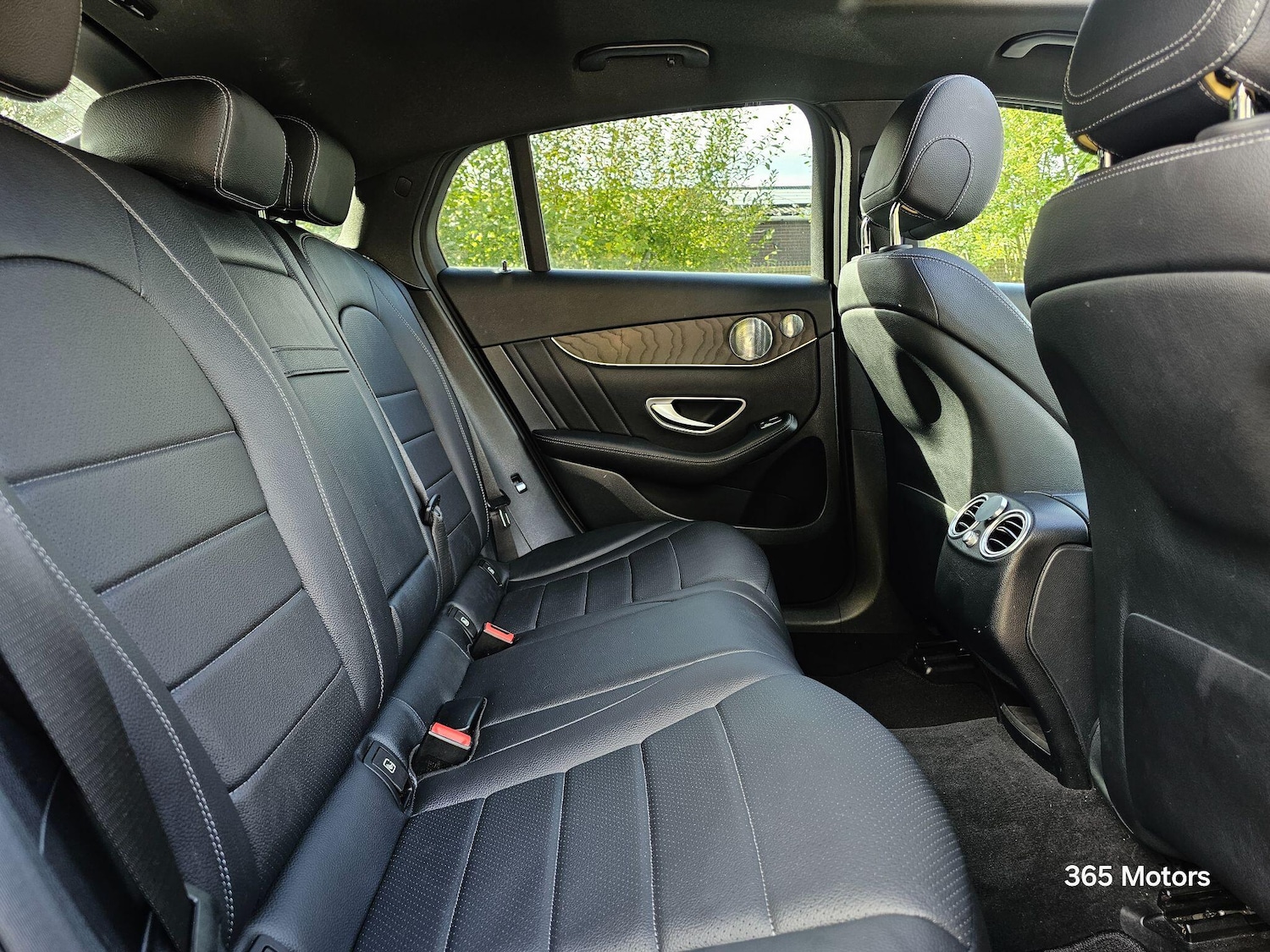 Used Mercedes-Benz GLC 2017 for sale - 76188532: Photo 29