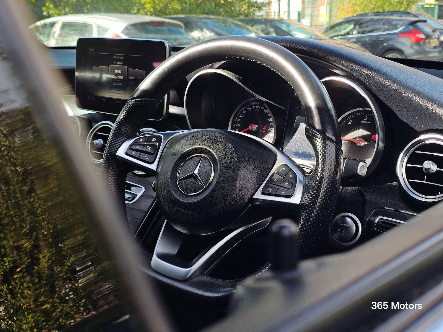 Used Mercedes-Benz GLC 2017 for sale - 76188532: Photo 35