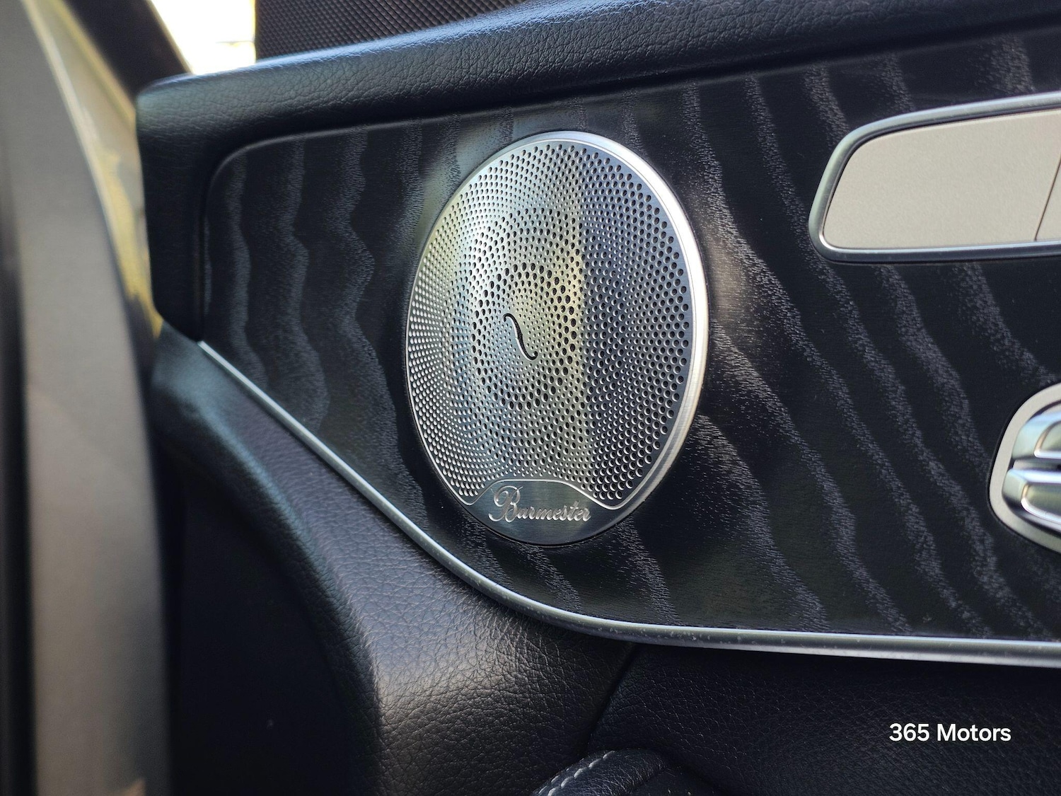 Used Mercedes-Benz GLC 2017 for sale - 76188532: Photo 48