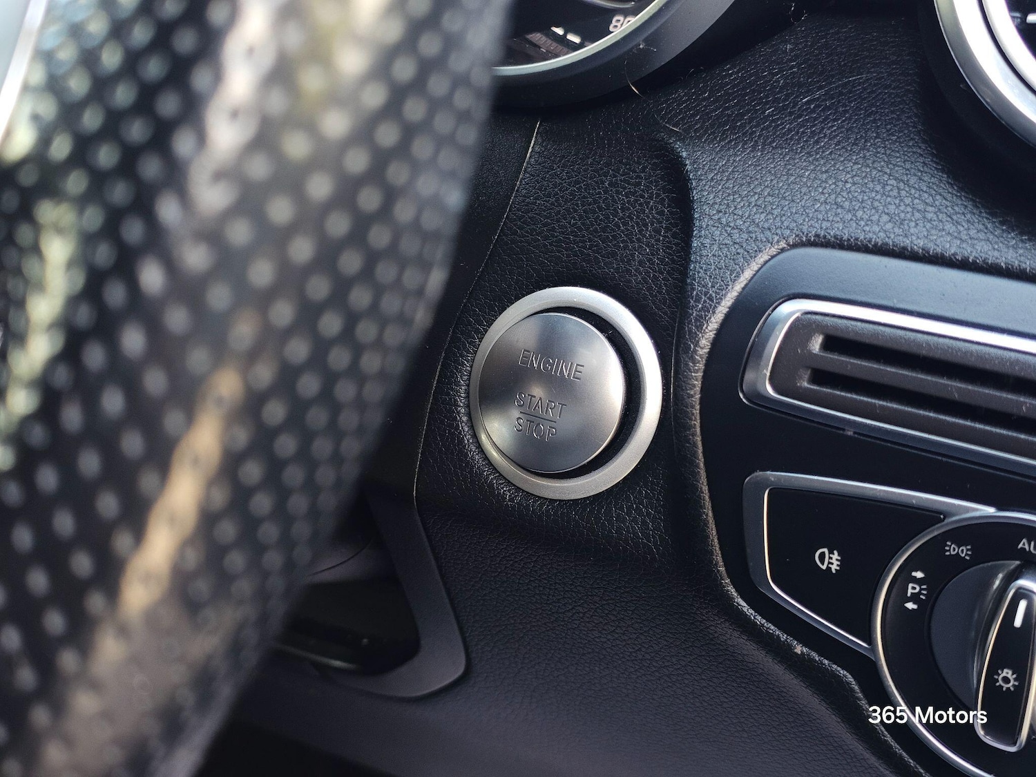 Used Mercedes-Benz GLC 2017 for sale - 76188532: Photo 52