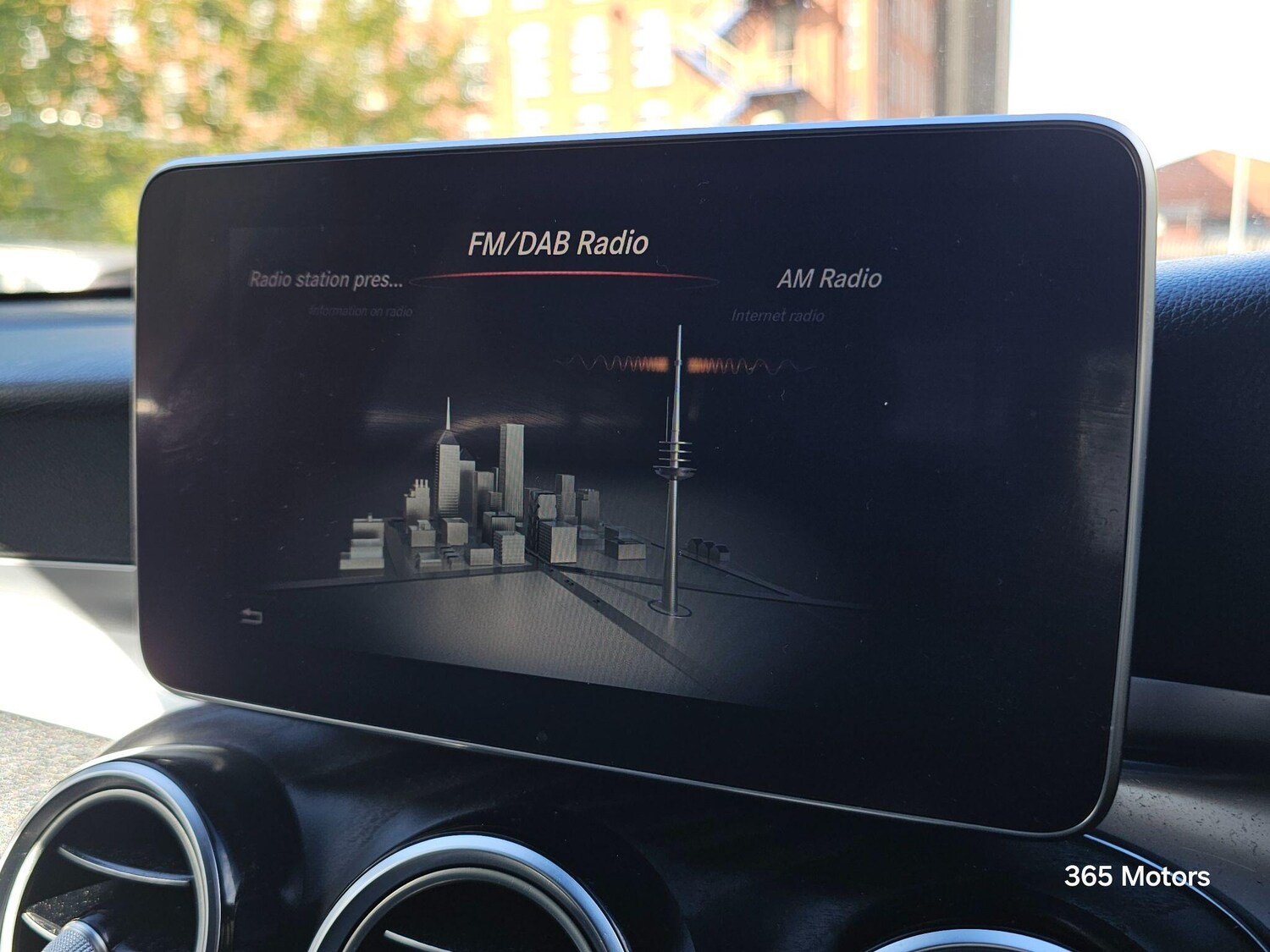 Used Mercedes-Benz GLC 2017 for sale - 76188532: Photo 61