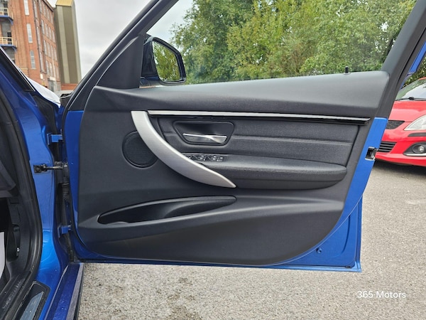 Used BMW 3 Series 2017 for sale - 76215147: Photo 30
