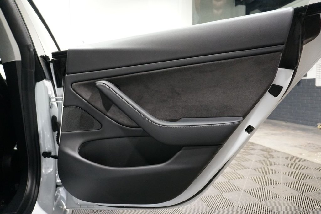 Used Tesla Model 3 2020 for sale - 77356260: Photo 39