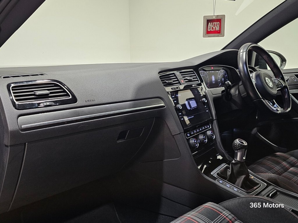 Used Volkswagen Golf 2018 for sale - 76979379: Photo 19