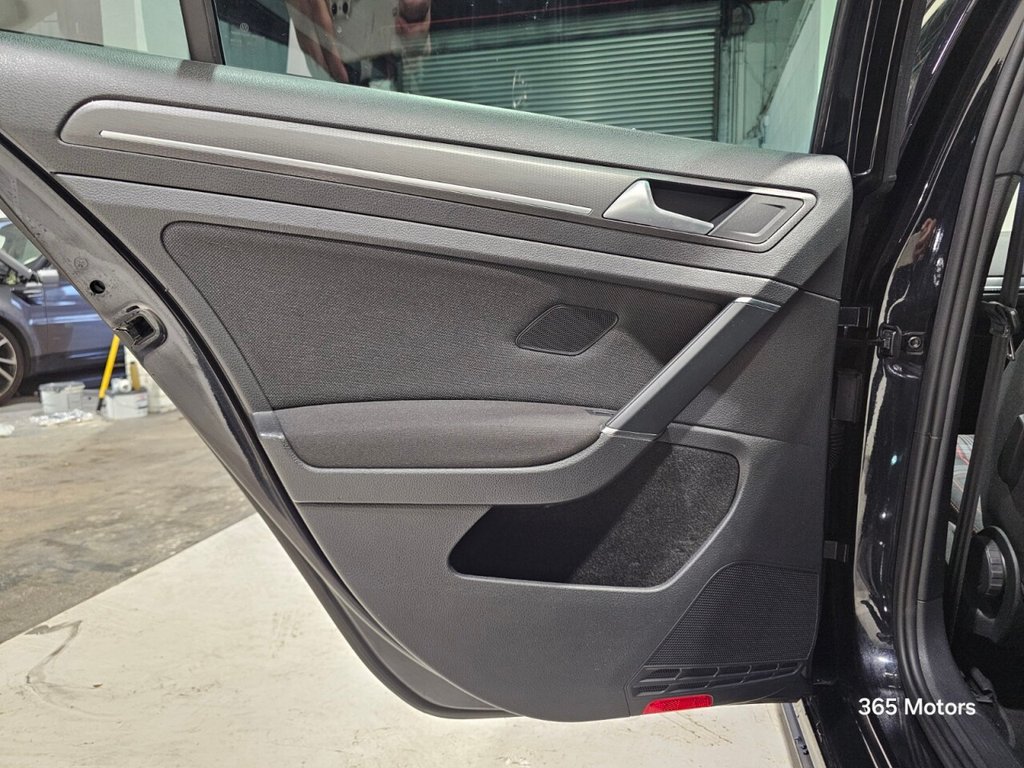 Used Volkswagen Golf 2018 for sale - 76979379: Photo 22