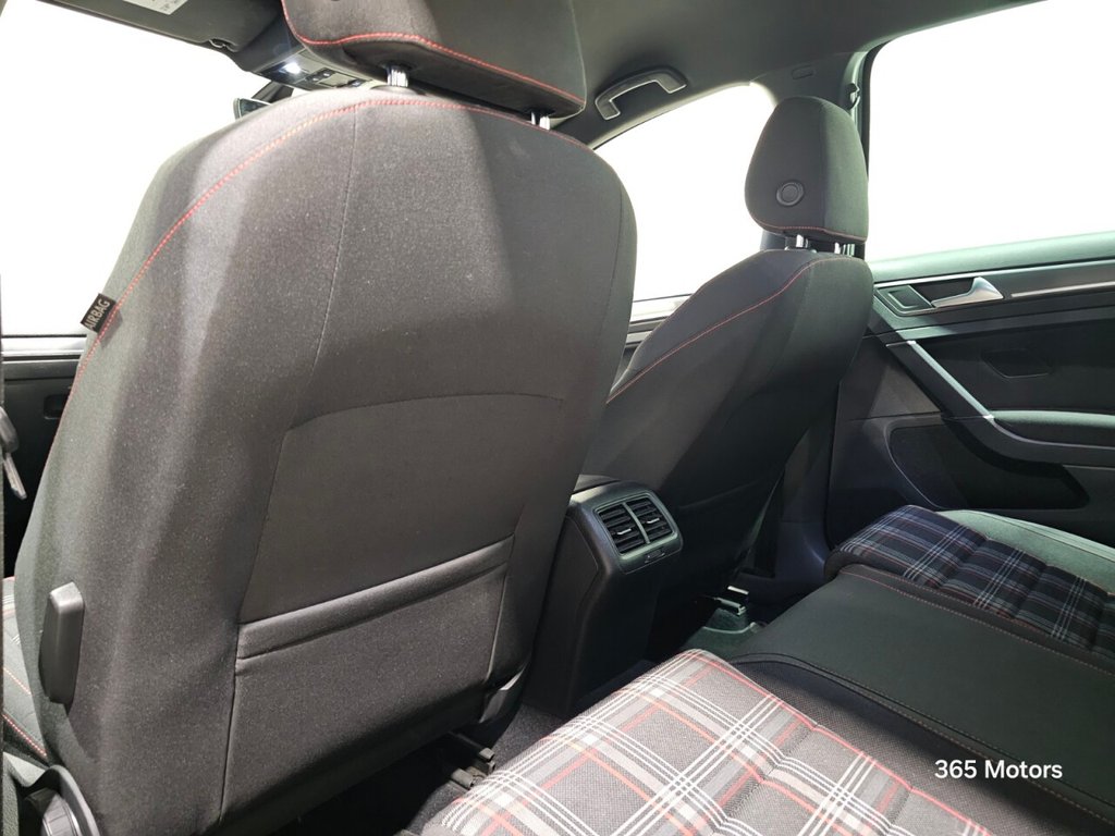 Used Volkswagen Golf 2018 for sale - 76979379: Photo 23