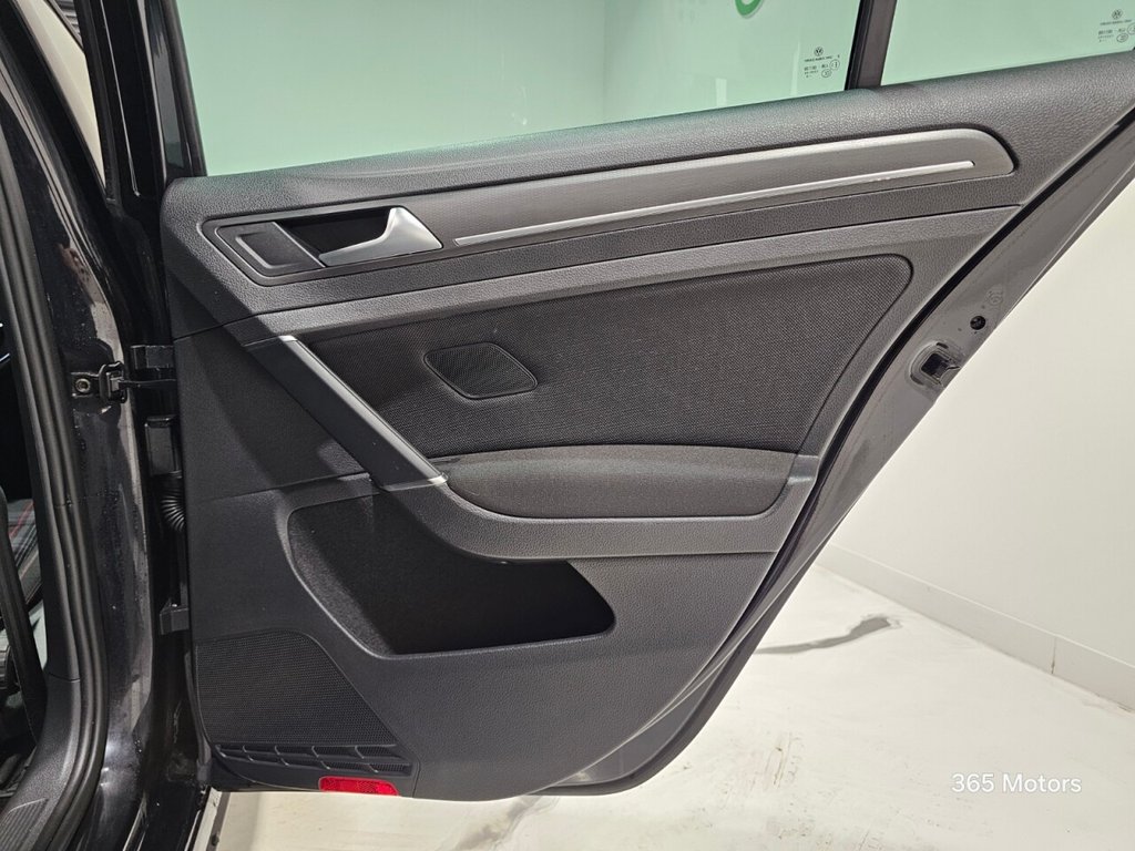 Used Volkswagen Golf 2018 for sale - 76979379: Photo 26