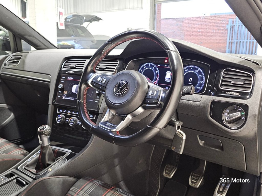 Used Volkswagen Golf 2018 for sale - 76979379: Photo 31