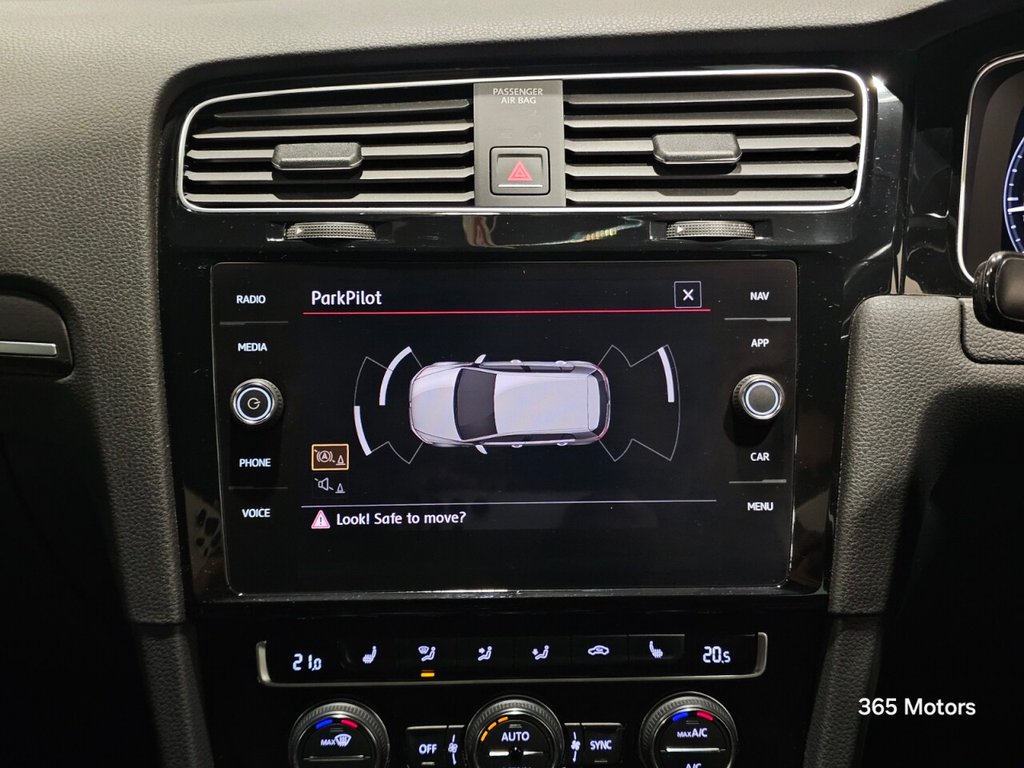 Used Volkswagen Golf 2018 for sale - 76979379: Photo 37