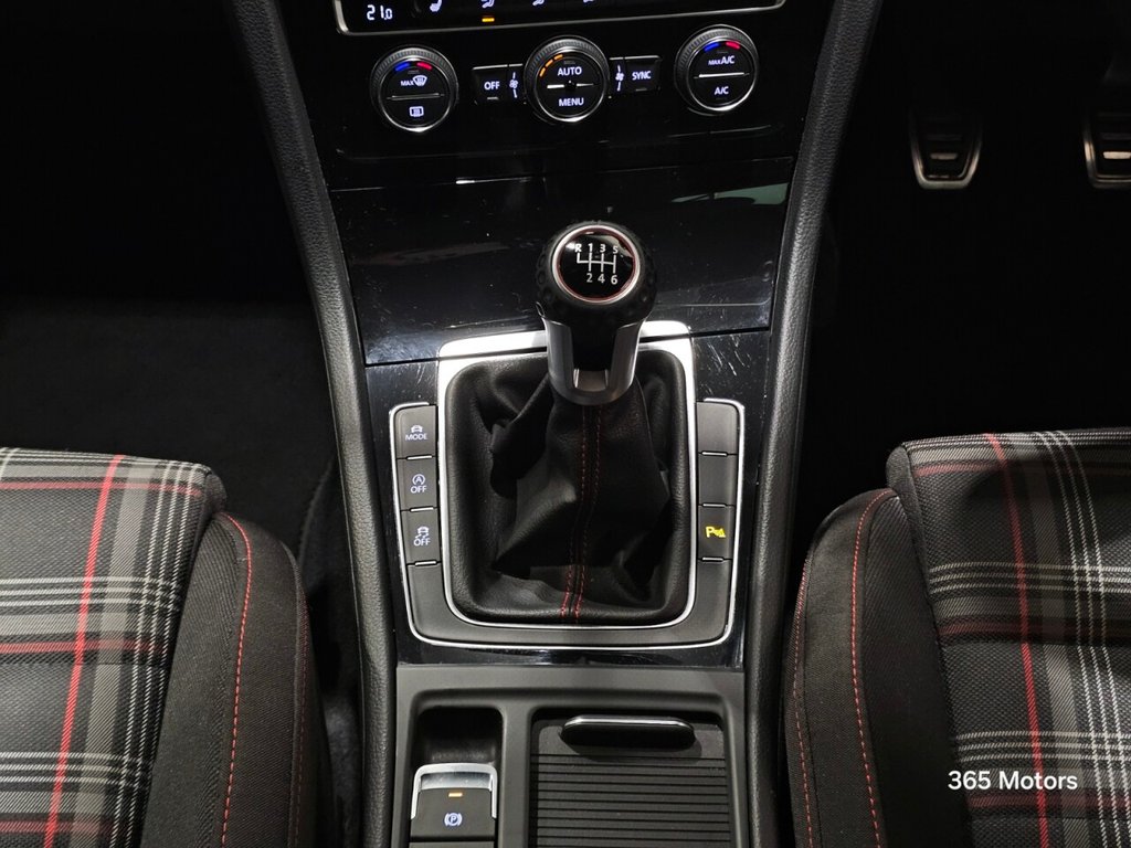 Used Volkswagen Golf 2018 for sale - 76979379: Photo 40