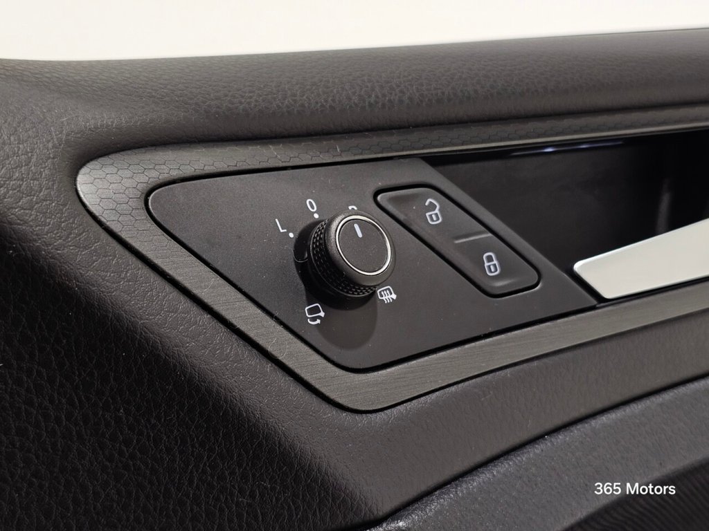 Used Volkswagen Golf 2018 for sale - 76979379: Photo 49