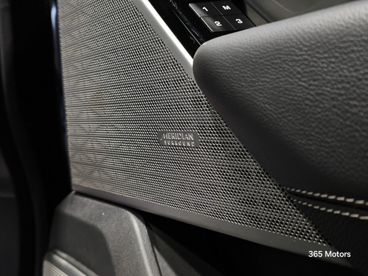 Used Land Rover Range Rover Velar 2021 for sale - 76440748: Photo 52