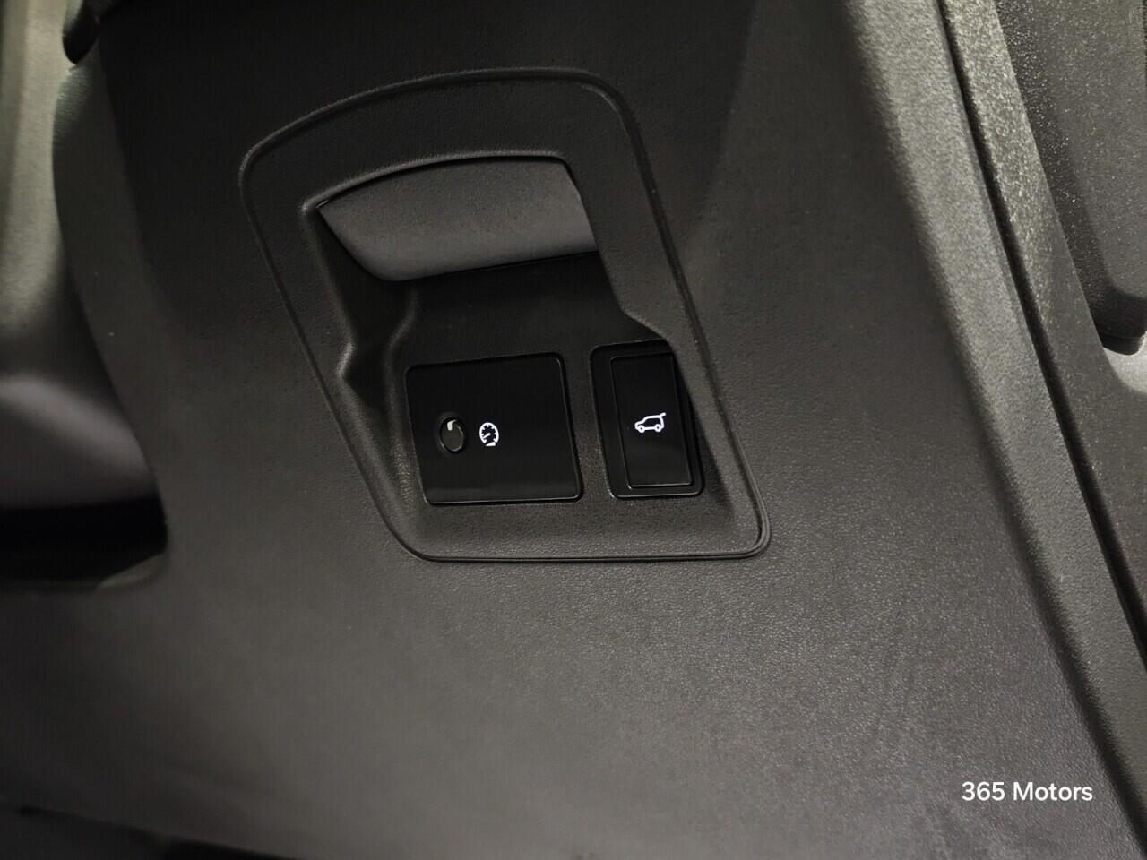 Used Land Rover Range Rover Velar 2021 for sale - 76440748: Photo 54