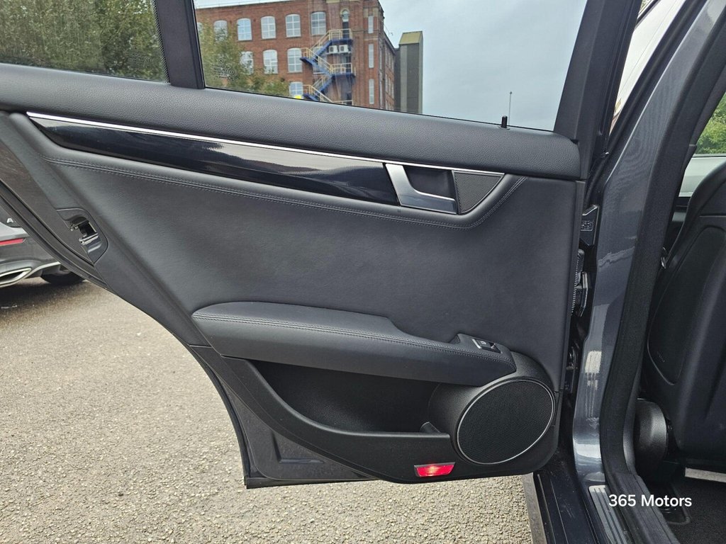 Used Mercedes-Benz C Class 2013 for sale - 77007293: Photo 23