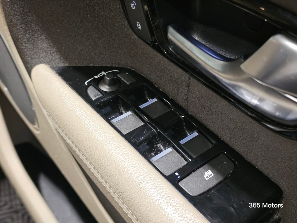 Used Land Rover Range Rover Evoque 2016 for sale - 76979393: Photo 49