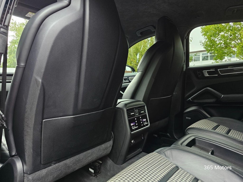 Used Porsche Cayenne 2019 for sale - 76979354: Photo 28