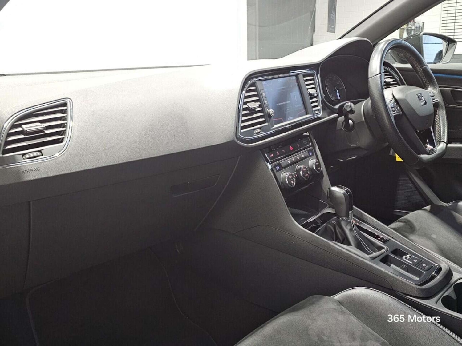 Used SEAT Leon 2018 for sale - 78149537: Photo 5