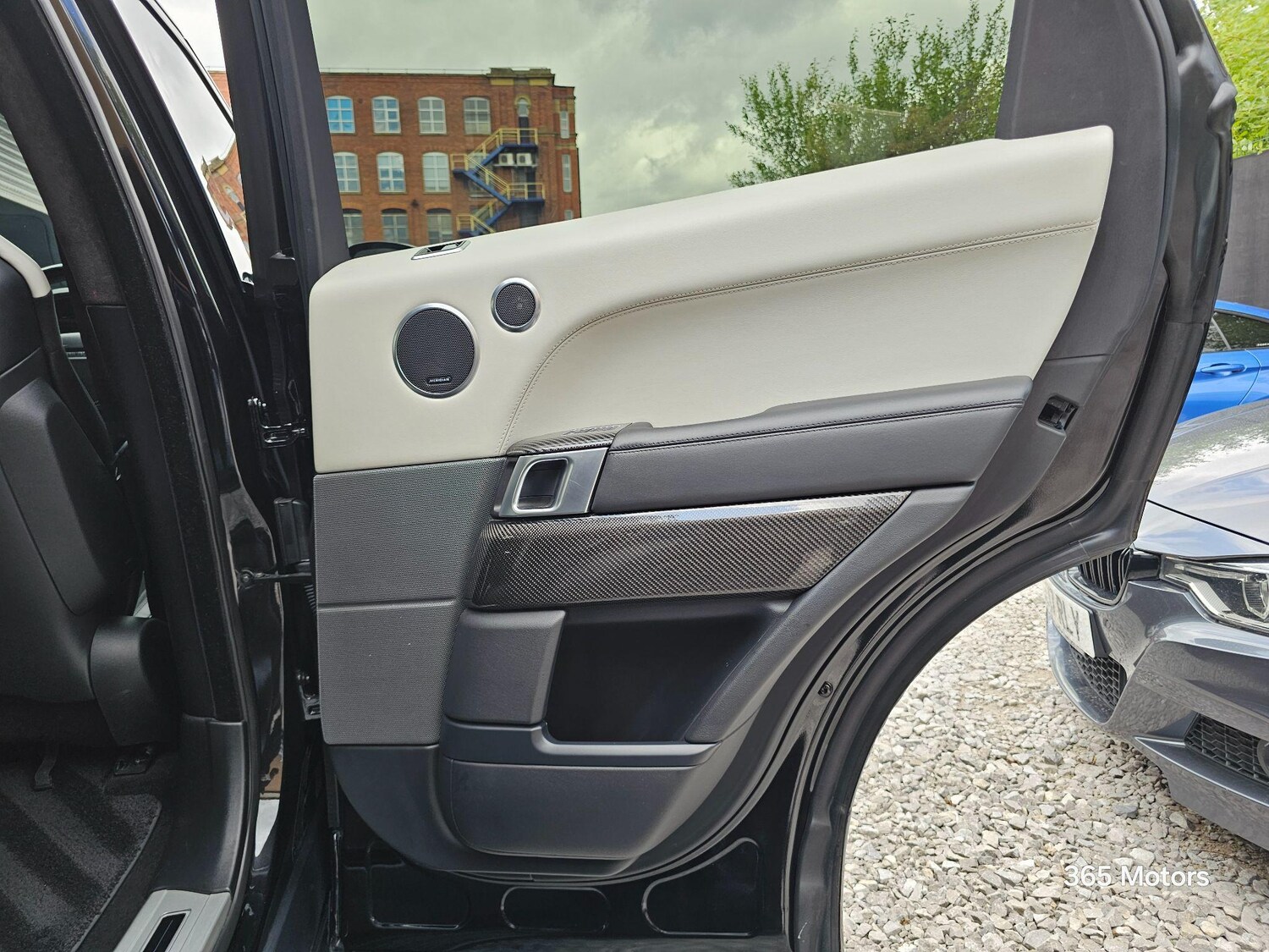 Vehicle 27