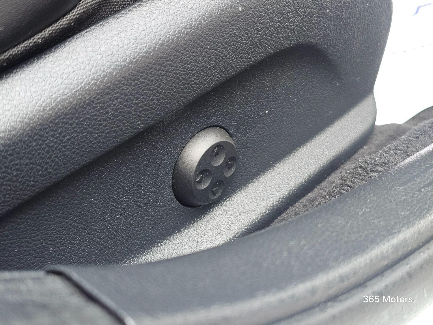 Used Mercedes-Benz C Class 2016 for sale - 76327287: Photo 59